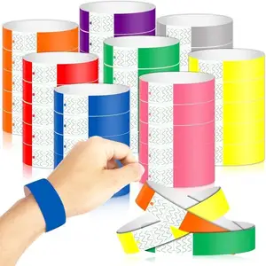 Fabricants personnalisés imprimés événement fête codes QR bracelet pas cher personnalisé étanche papier jetable bande Tyvek bracelets