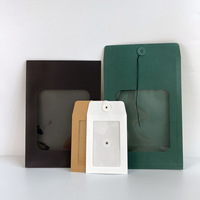 Sac en papier kraft recyclable avec fenêtre couleur, logo personnalisé, fermeture à cordon et bouton, pochette en papier pour emballage cadeau de vêtements