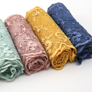 2024 venta al por mayor boda colores sólidos Bandhnu musulmán algodón perla encaje Hijab bufanda velo musulmán Hijab - Product Image 3