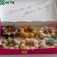 Vente chaude personnalisé imprimé de qualité alimentaire papier Mochi beignets maïs chien gaufre crêpe boîte à biscuits togo avec poignée
