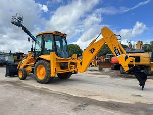 Chargeuse-pelleteuse JCB 3CX 4CX d'occasion Fabriquée au Royaume-Uni Année modèle 2021 Capacité de charge de 5000 kg Moteur Boîte de vitesses Pompe Puissance de 63 kW Très bon état - Product Image 3