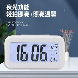 Reloj despertador digital inteligente con pantalla de temperatura, reloj de escritorio silencioso con retroiluminación de 148x87 mm para uso en dormitorio y oficina - Product Image 5