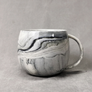 Vente en gros directe <span class=keywords><strong>de</strong></span> tasses à café pour couples en céramique marbrée petites tasses mignonnes en <span class=keywords><strong>porcelaine</strong></span> pour thé au lait - Product Image 3