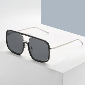 <span class=keywords><strong>2025</strong></span> nuevas gafas de sol moda Anti-azul Marco de luz gafas usan un estilo liso fino espejo sombreado - Product Image 1