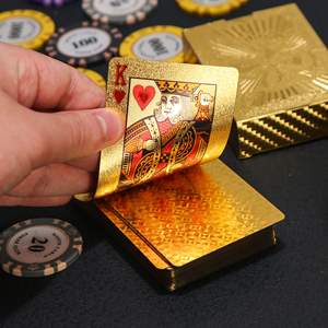 Naipes <span class=keywords><strong>de</strong></span> Póker Resistentes <span class=keywords><strong>de</strong></span> PET Dorado con Diseños Variados para Bibliotecas, Clubes <span class=keywords><strong>de</strong></span> Lectura y Eventos Sociales - Product Image 2