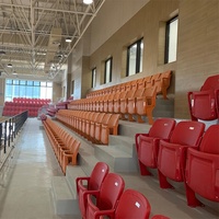 Sièges de stade fixes directement de l'usine, chaises en plastique de couleur personnalisée pour les terrains de sport intérieurs et extérieurs des écoles, durables