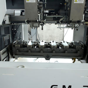 Máquina de mechones automáticos de 5 ejes de alta producción para escoba/peine/cepillo de pelo - Product Image 2