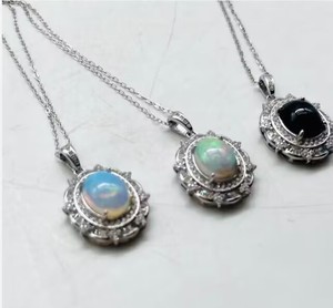 Opale australiano nero gemma alla rinfusa cristalli pendenti pietre con pendenti in argento 925 - Product Image 1