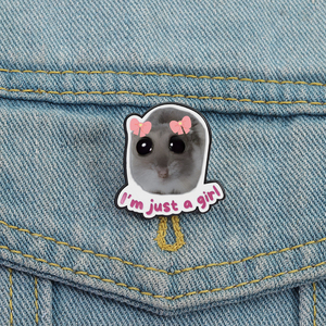 Épinglette en émail « Je suis juste une fille » : adorable broche de dessin animé de hamster, badge de revers, bijou créatif, cadeau pour enfants, amis, vente en gros - Product Image 1