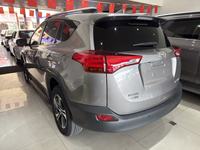 Toyota RAV4 2015 Essence/Véhicule d'occasion SUV Compact Essence 2.0L CVT 6AT FWD 4WD Véhicule Économique pour l'Exportation