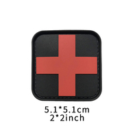 Écusson de mode auto-adhésif Kit de premiers soins rouge signal logo personnalisé Anime Apliques pour vêtements sacs patchs en PVC