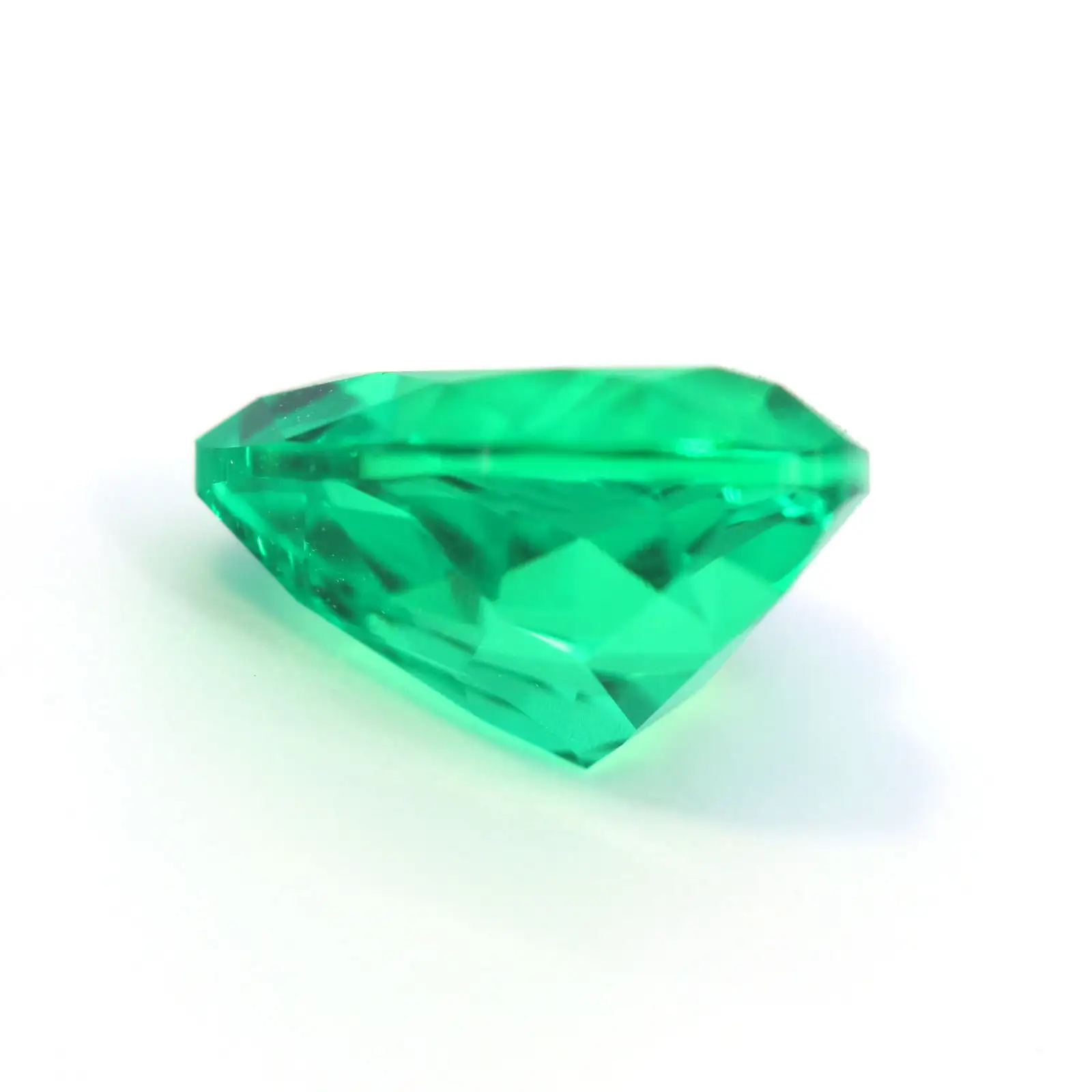 Colombian lab-grown emerald stone 7*7mm Heart cut Price Per Carat Synthetic emerald loose gemstone for ring Jewelry making