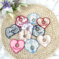Marqueurs de verres à vin personnalisés en coton brodé floral, cartes nominatives en gros pour banquets, tables de fête, décoration intérieure, signalétique de mariage