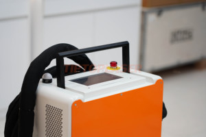 Détachant de <span class=keywords><strong>peinture</strong></span> et de rouille au laser <span class=keywords><strong>puissant</strong></span> et portable de 500 W, avec valise à roulettes de 28 kg, idéal pour les applications de maintenance intensives - Product Image 2