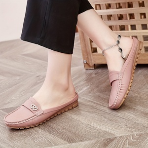Mules Moccasin Rosas sin Talón para Mujer con Hebilla de Diamantes de Imitación, Zapatos Planos Casuales Transpirables de Cuero PU Suave para Conducir - Product Image 2