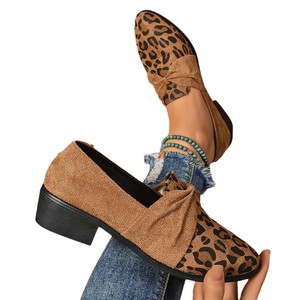 รองเท้าแฟลตส์ผู้หญิงลายเสือดาวแฟชั่นฤดูใบไม้ร่วง หัวแหลม ส้นหนา ไซส์ใหญ่ รองเท้าโลฟเฟอร์แบบสวมลำลองใหม่ - Product Image 5