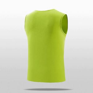 Camiseta sin mangas de punto transpirable para hombre, talla grande, de secado rápido, sin costuras, con logo personalizado por sublimación, para deportes, casual, maratón, en varios colores. - Product Image 4