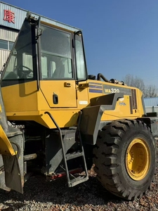 Máquina Versátil y Eficiente para Movimiento de Tierras y Carga, Cargadora de Ruedas KOMATSU WA320-5 de Japón en Venta - Product Image 3