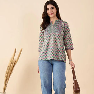 Top cuello mandarín estampado - Product Image 1