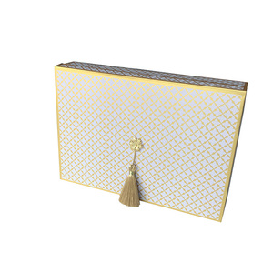 Hộp Quà Tặng Có Bản Lề Bằng Giấy Cứng Cứng Có Bản Lề Sô Cô La Ngọt Ngào Ramadan Tùy Chỉnh Tua Rua Màu Vàng - Product Image 2