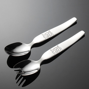 Juego de tenedor y cuchara para niños, popular, de acero inoxidable 316, con estampado de búho de dibujos animados, juego de cubiertos para ensalada para alimentación de madres y bebés. - Product Image 3