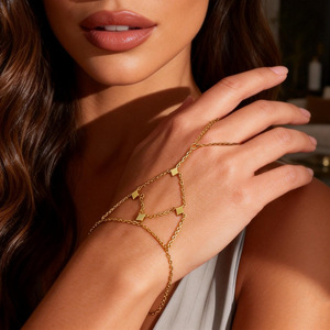 Pulsera de Cadena Geométrica, Chapada en Oro de 18k, Aleación de Zinc, Joyería Minimalista y Elegante para el Verano - Product Image 1