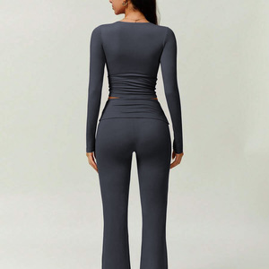 الأكثر مبيعًا قميص بتصميم رقبة v-تي شيرت بأكمام طويلة ملابس رياضية عالية الجودة - Product Image 2