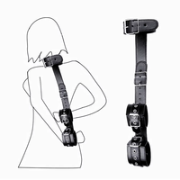 Jouets sexuels pour couples Ensemble de menottes BDSM Bondage Gear Lit Contraintes Sangle Objets Fétiche Adulte Jeu Poignets Cou Poignets