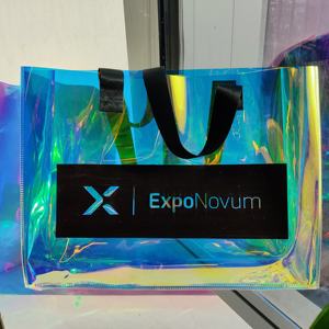 Logo personnalisé TPU brillant irisé transparent cadeau de shopping femmes sacs à main hologramme PVC sac à main fourre-tout pour vêtements cosmétiques - Product Image 2