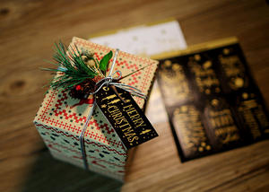 Papier kraft de Noël vintage personnalisé Emballage cadeau écologique recyclé imprimé offset pour les vacances Cadeau unique pour le pain - Product Image 6