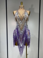 Robe de danse latine courte pour femme, ornée de strass et de franges, sans manches, scintillante, de luxe, pour performance en boîte de nuit, bar, scène ou tenue d'anniversaire