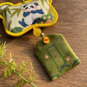 Pendentif Sachet Panda brodé cadeau d'anniversaire créatif bénédiction chinoise mignonne pour les Couples fournitures de fête promotionnelles nationales - Product Image 3