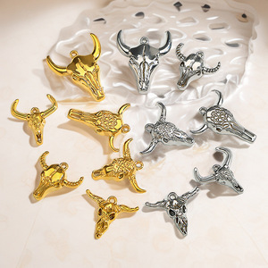 บูล แกลเลอรี |   จี้รูปวัวกระทิงตะวันตกเคลือบทอง 18K PVD บนสแตนเลสสตีล |   จี้รูปวัวสำหรับทำเครื่องประดับ DIY - Product Image 4