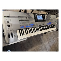 Tyros5-76 Clavier arrangeur 76 touches FSX, 128 polyphonies, 1279+480 voix, 539 styles, 500 Go, Harmonie vocale, Occasion, 100% testé
