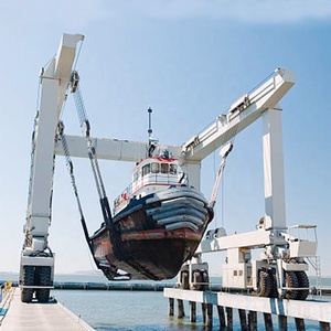 Grúa pórtico marina de 100, 200 y 300 toneladas para elevación de barcos, yates y embarcaciones, precio de fábrica, en venta - Product Image 5