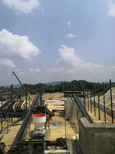 Meistverkauft 2025 50-500TPH Komplette Granit-Basalt-Brechanlage Hartgestein-Brechanlage Brecher-Produktionslinie - Product Image 3