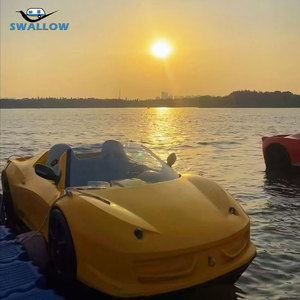 Barche da sci con Jet auto moderne che fanno il bagno con Jet - Product Image 1