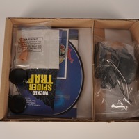 Kit de farces et de blagues personnalisées, vente en gros d'usine, style Marvin's Magic, plus de 100 gadgets avec piège à araignées et lanceur d'eau pour selfie