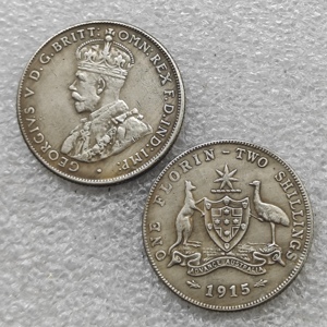 Deux pièces commémoratives australiennes de style antique de 1914(H), 1915, 1925, 1931, 1932, 1934, 1936, 1915(H), cadeaux, décoration intérieure - Product Image 1