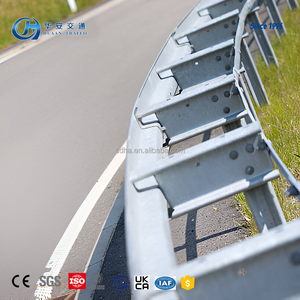 แผ่นกั้นจราจรชุบสังกะสีแบบจุ่มร้อน Q355 ได้รับการรับรองมาตรฐาน ISO <span class=keywords><strong>45001</strong></span> และ ISO 14001 สำหรับสะพาน ยอดขายดีที่สุด - Product Image 4