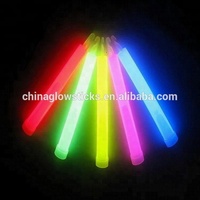 Lot de 100 bâtons lumineux néon qui brillent dans le noir pour Halloween, Noël, la remise des diplômes, le Nouvel An chinois – Fournitures de fête