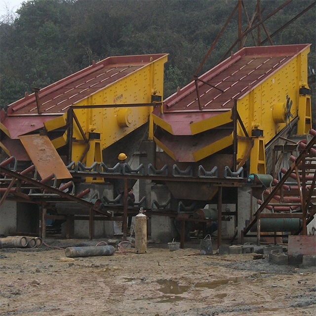 Round Ultrasonic Sand Vibrating Screening Machine 18.5Kw 3YK1848 With Mn Steel Net