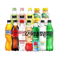 Boîte complète en gros de boissons gazeuses aromatisées aux fruits, snacks exotiques, boissons Fanta, Pepsi, Coca-Cola 500 ml