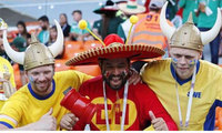 Sombrero de cuerno de vaca, sombrero de samurái vikingo pirata, casco de guerrero de Halloween, Bola de vacaciones, sombrero de Guerrero romano antiguo