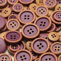 Nuevo botón de madera grabado de 4 agujeros redondos de colores de moda ecológica para ropa