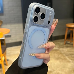 Funda Magnética Ultrafina Esmerilada para iPhone 17 Pro Max, Color Naranja - Product Image 5