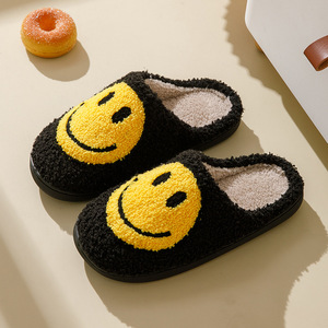 Offre Spéciale maison sourire visage pantoufles pour femmes hommes doux floue pantoufles Couple femmes hiver maison chambre en peluche pantoufles - Product Image 2