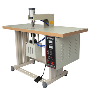 Machine de soudage par points à ultrasons modèle JT-50-Q au <span class=keywords><strong>meilleur</strong></span> prix pour la fabrication manuelle de masques, machine d'usine pour la fabrication de sacs non tissés - Product Image 4