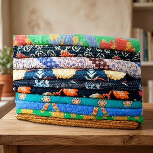 Edredón Kantha Vintage con Múltiples Diseños y Estampados - Product Image 4