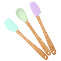 Mini 5 pièces ensemble de petits ustensiles de cuisine pour enfants manche en bois ustensiles en silicone avec brosse à huile grattoir pelle cuillère
